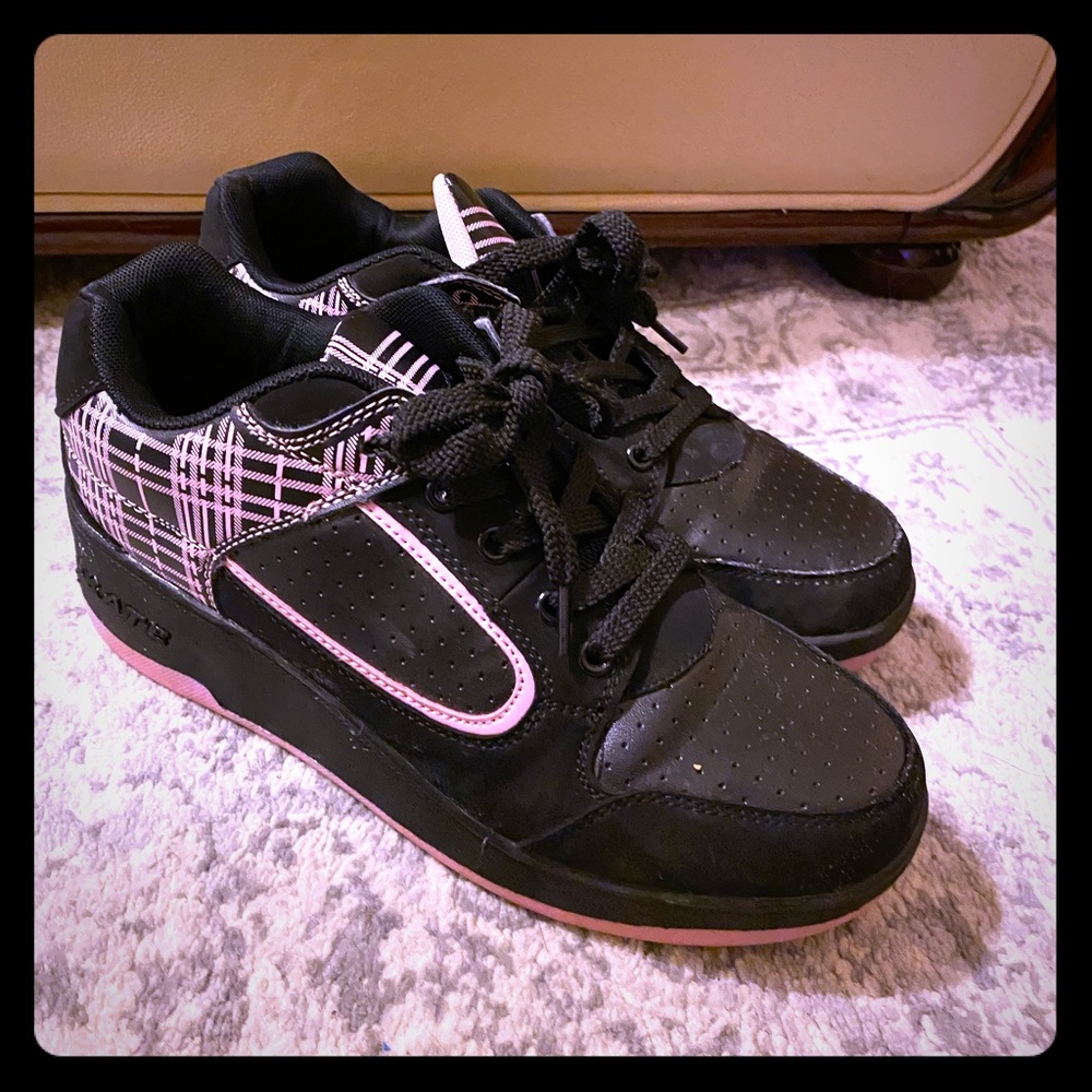 Pink Checkered heelys